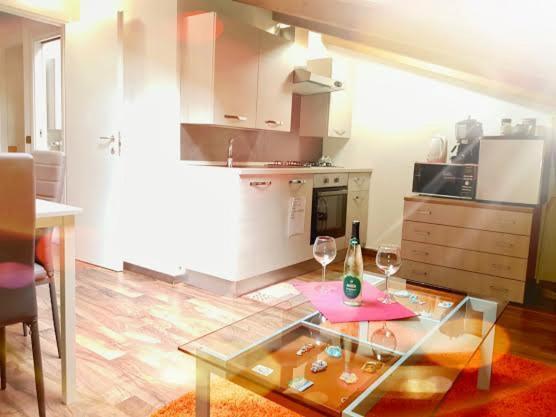 Casa vacanza Zaira&Claudio Pianello Del Lario Esterno foto